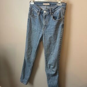 Levi's Women's Skinny Jeans in Blue